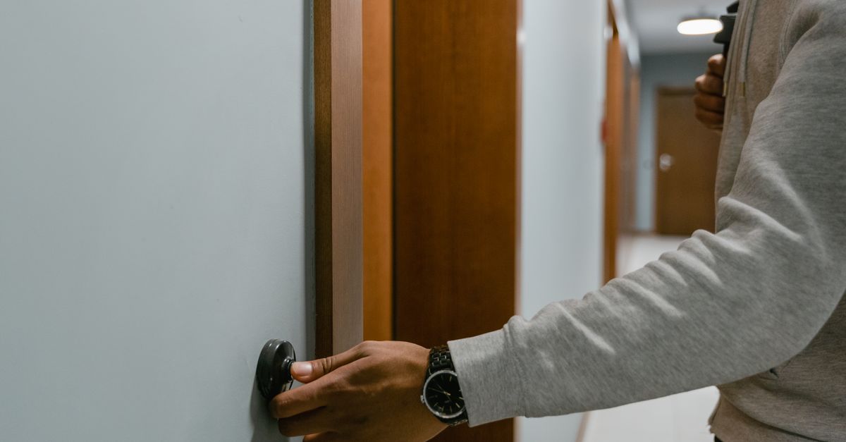 locksmith service technician — Asbury Park Locksmiths